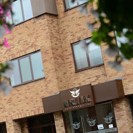 Airlink Hotel Hayes  Zewnętrze zdjęcie